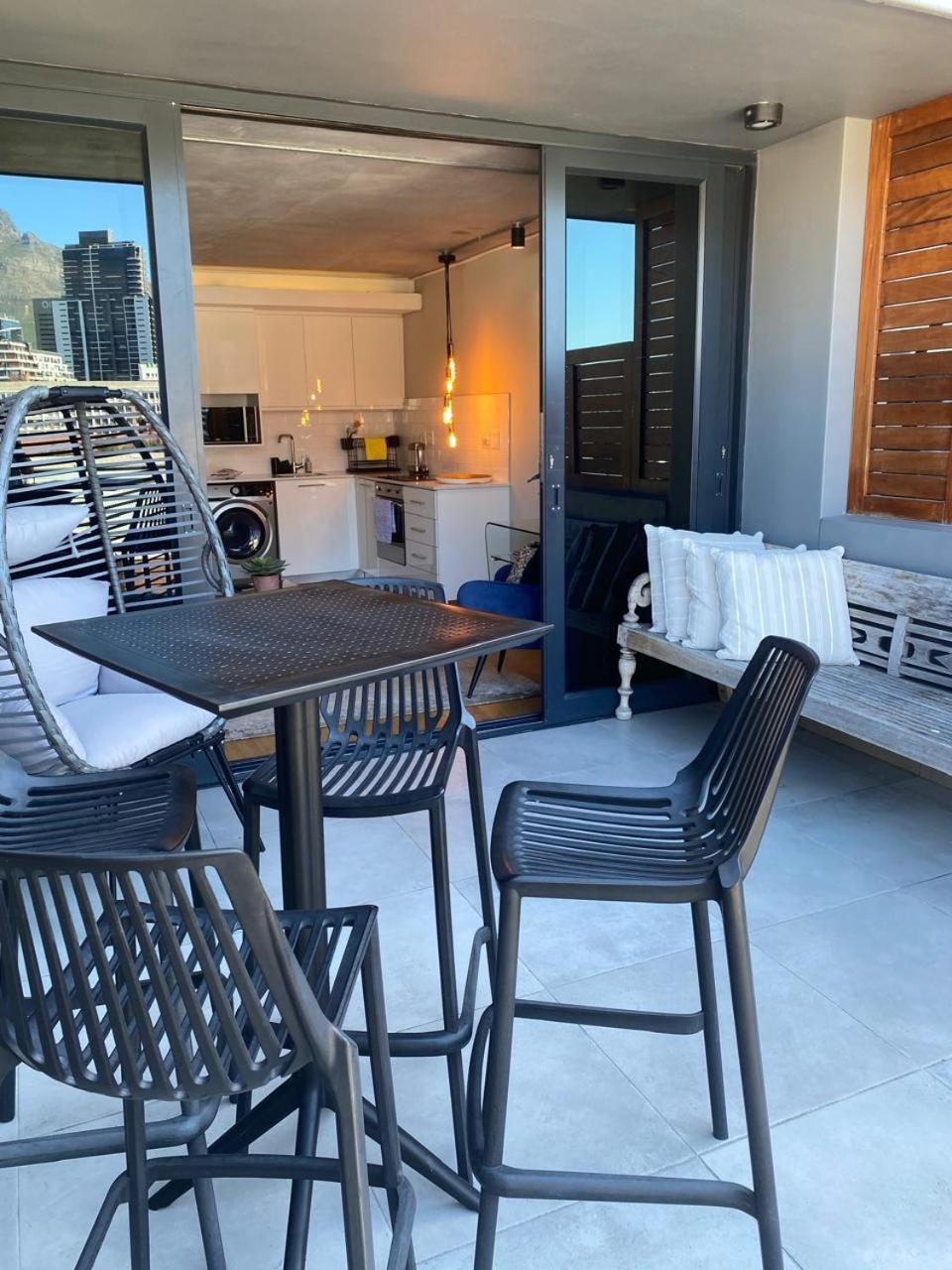 Modern Apartment In The Docklands, De Waterkant, Cape Town Stunning Views, Gorgeous Pool Deck Kültér fotó